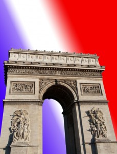 Arc de triomphe de l'Etoile Paris et drapeau Français